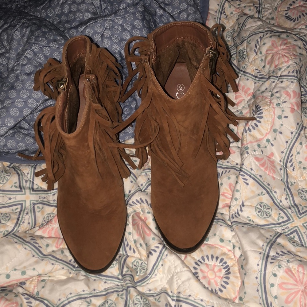 Boots - Picture 2 of 2